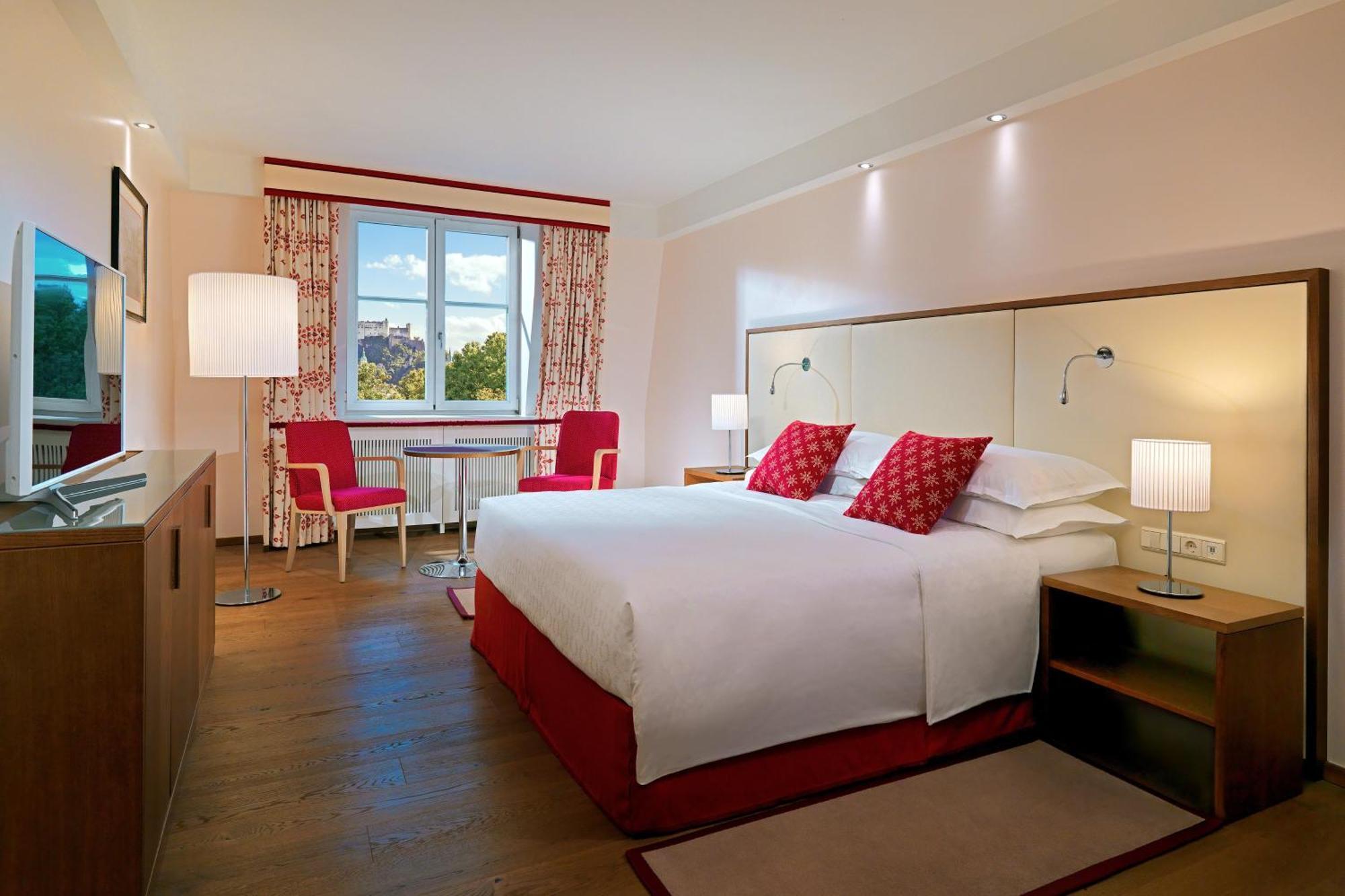 Sheraton Grand Salzburg Bagian luar foto