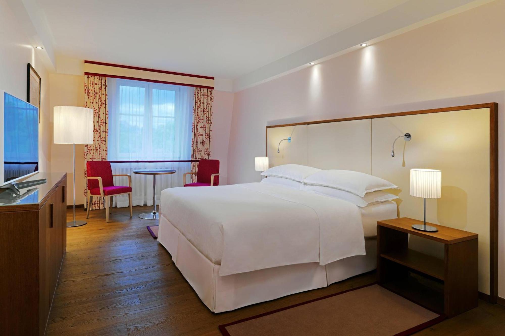 Sheraton Grand Salzburg Bagian luar foto