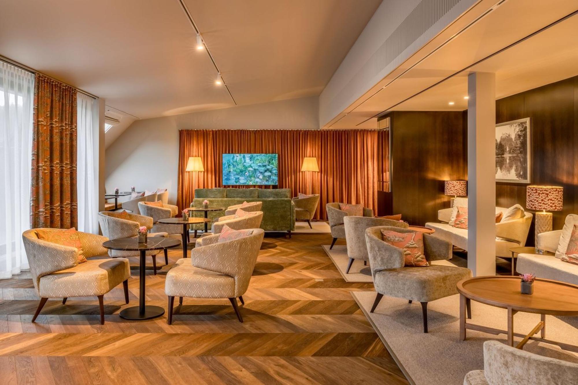 Sheraton Grand Salzburg Bagian luar foto
