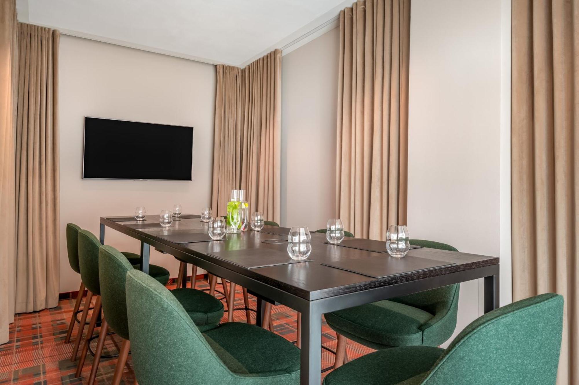 Sheraton Grand Salzburg Bagian luar foto