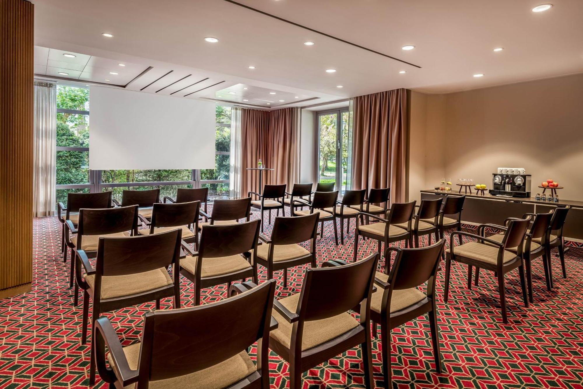 Sheraton Grand Salzburg Bagian luar foto