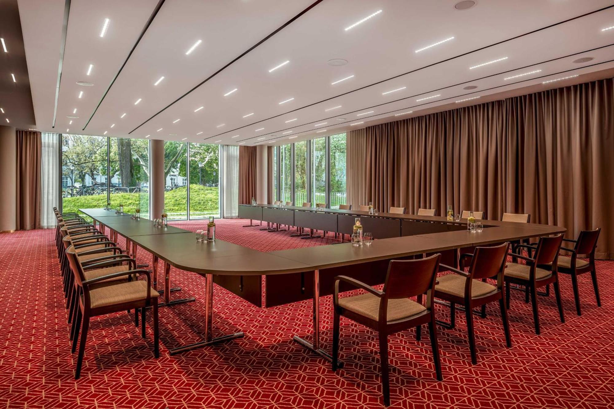 Sheraton Grand Salzburg Bagian luar foto